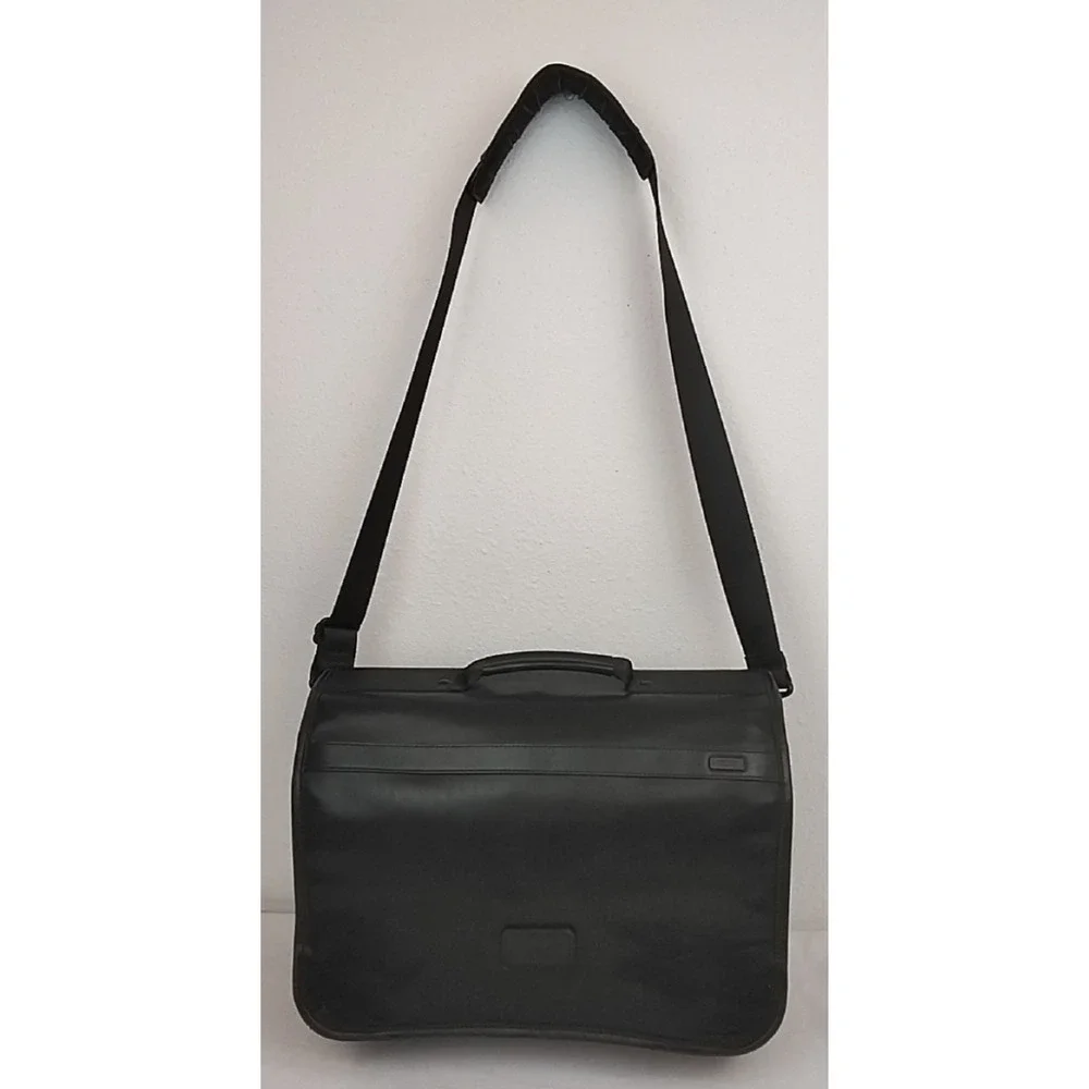 Tumi Messenger Bag Men's Leather Laptop Sleeve Commuter Bag Work Travel #Z5791